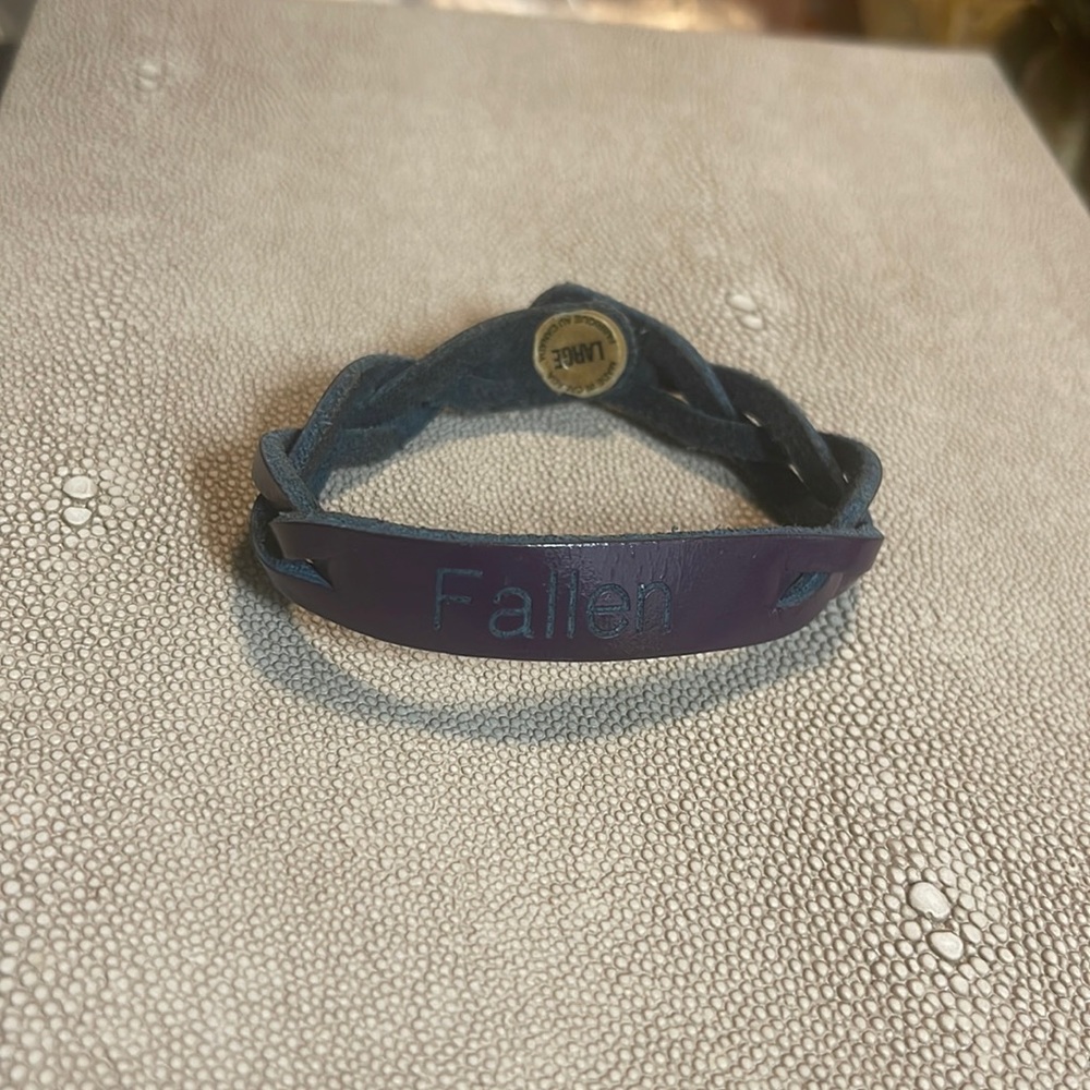 Leather treaty braided bracelet